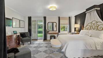 Room, Private Bathroom (12 - Eleanor Eliza Room - King - Mansion View - upstairs) | Blackout drapes, iron/ironing board, free WiFi, bed sheets