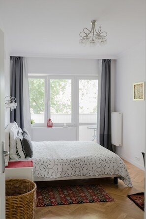 Comfort Apartment, Balcony, City View