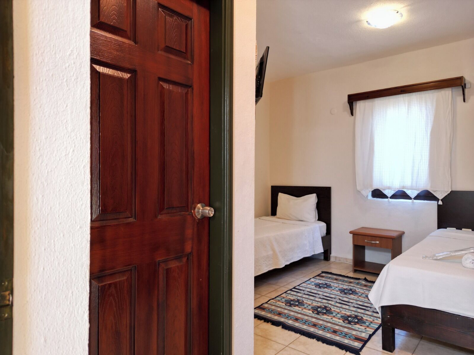 economy triple room | 1 bedroom, premium bedding, minibar, free wifi