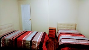 Cots/infant beds, free WiFi