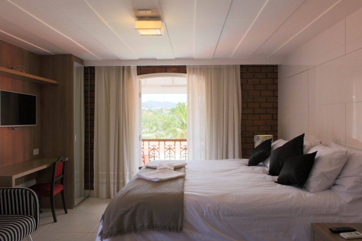 Ropa de cama de alta calidad y minibar