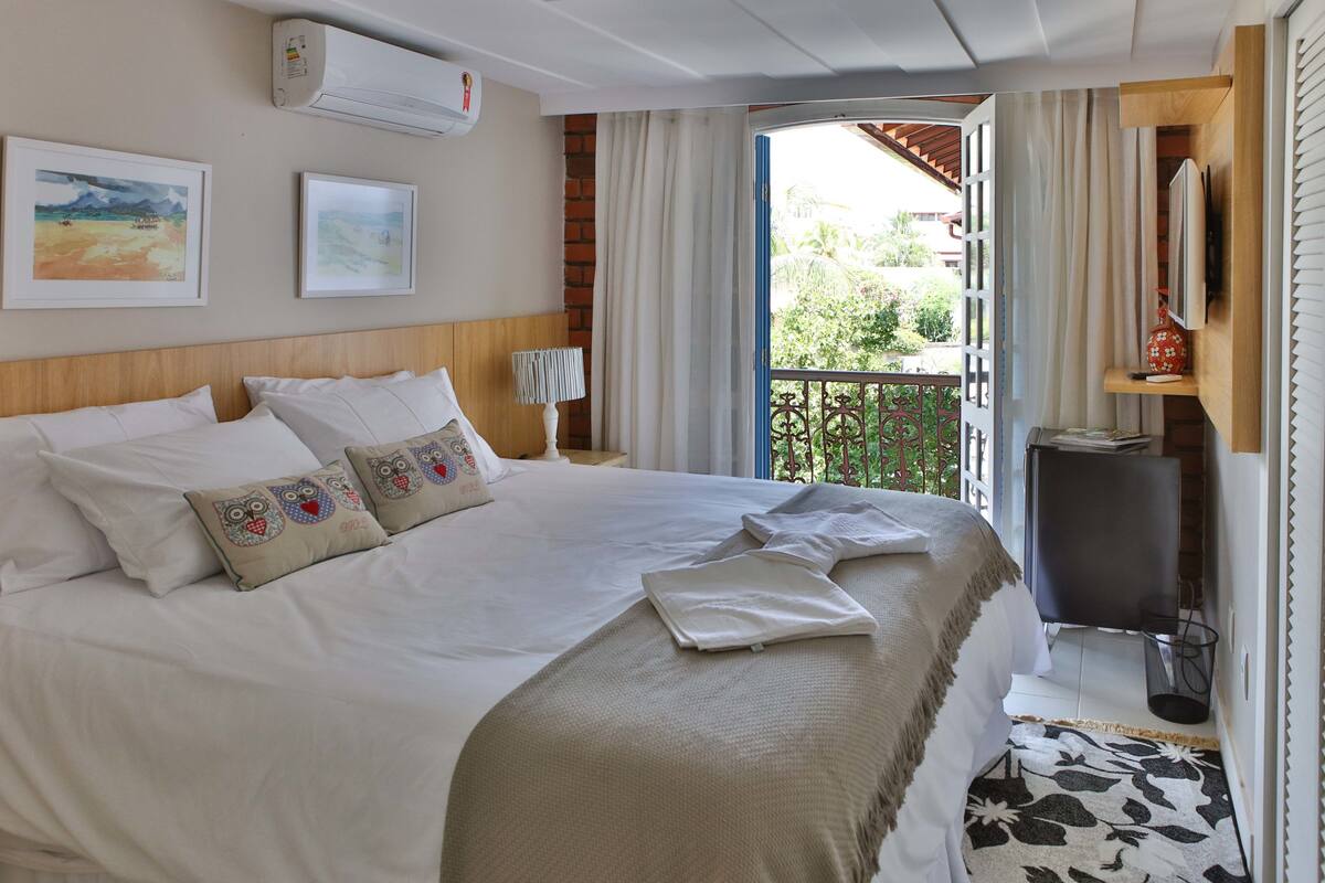Ropa de cama de alta calidad y minibar