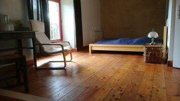 Family Cottage, Ensuite, Mountain View (Abricotier)