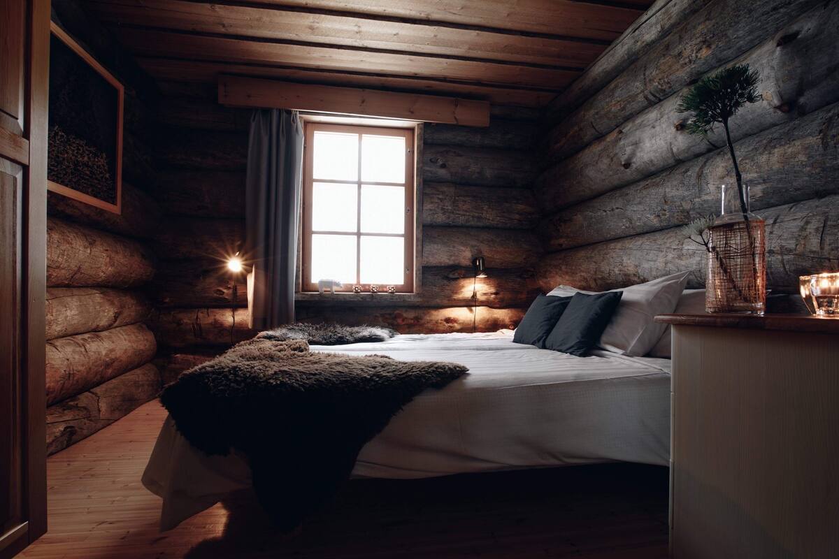 Basic Twin Room