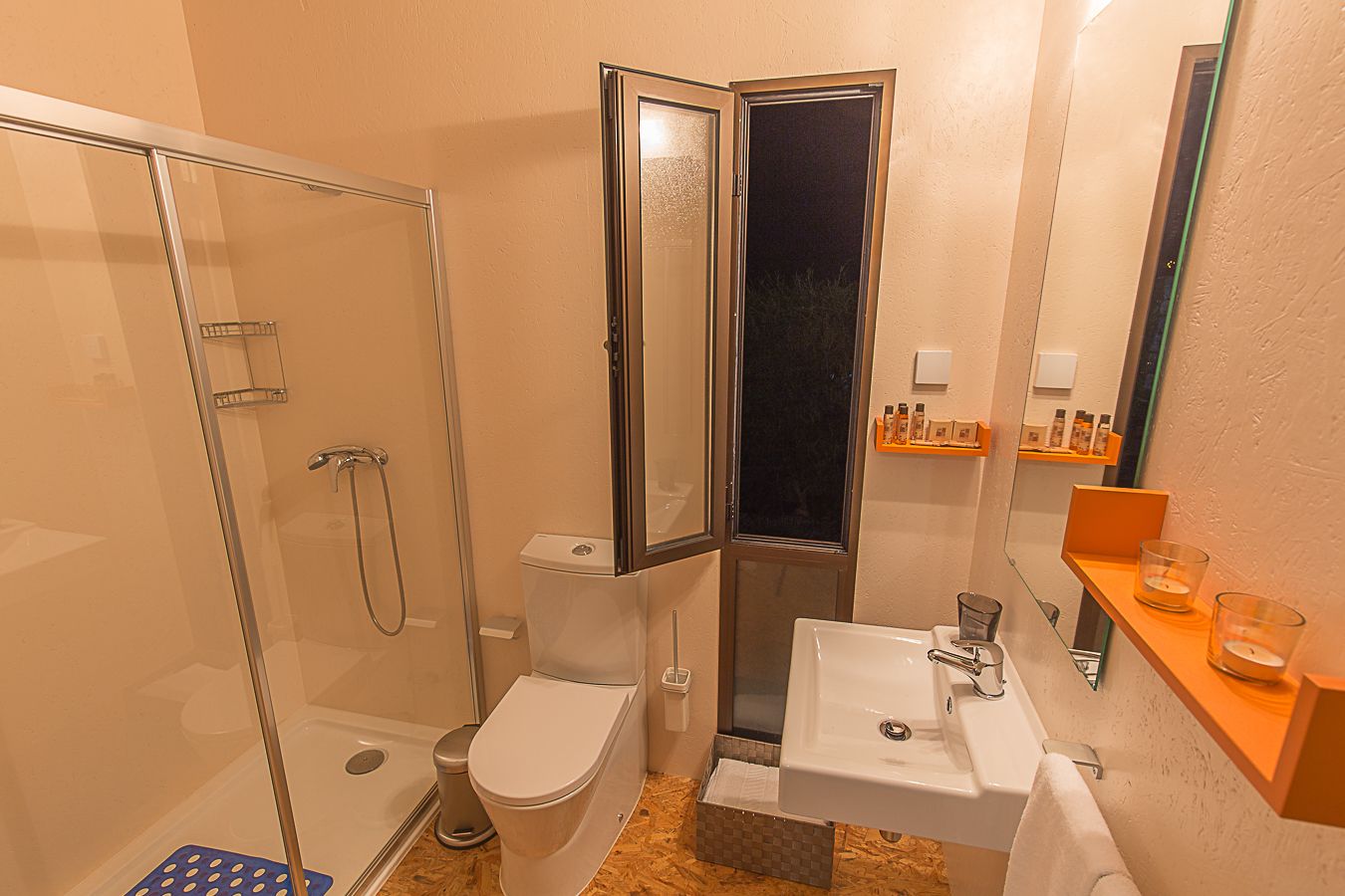 Photo - ALLuar Lodge