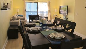 Comfort Townhome, 2 Bedrooms | In-room dining - Bayview Villas (Indian Shores)