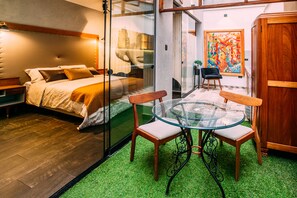 GARDEN ROOM | 1 bedroom, hypo-allergenic bedding, individually decorated - Casa Azul (Lima)