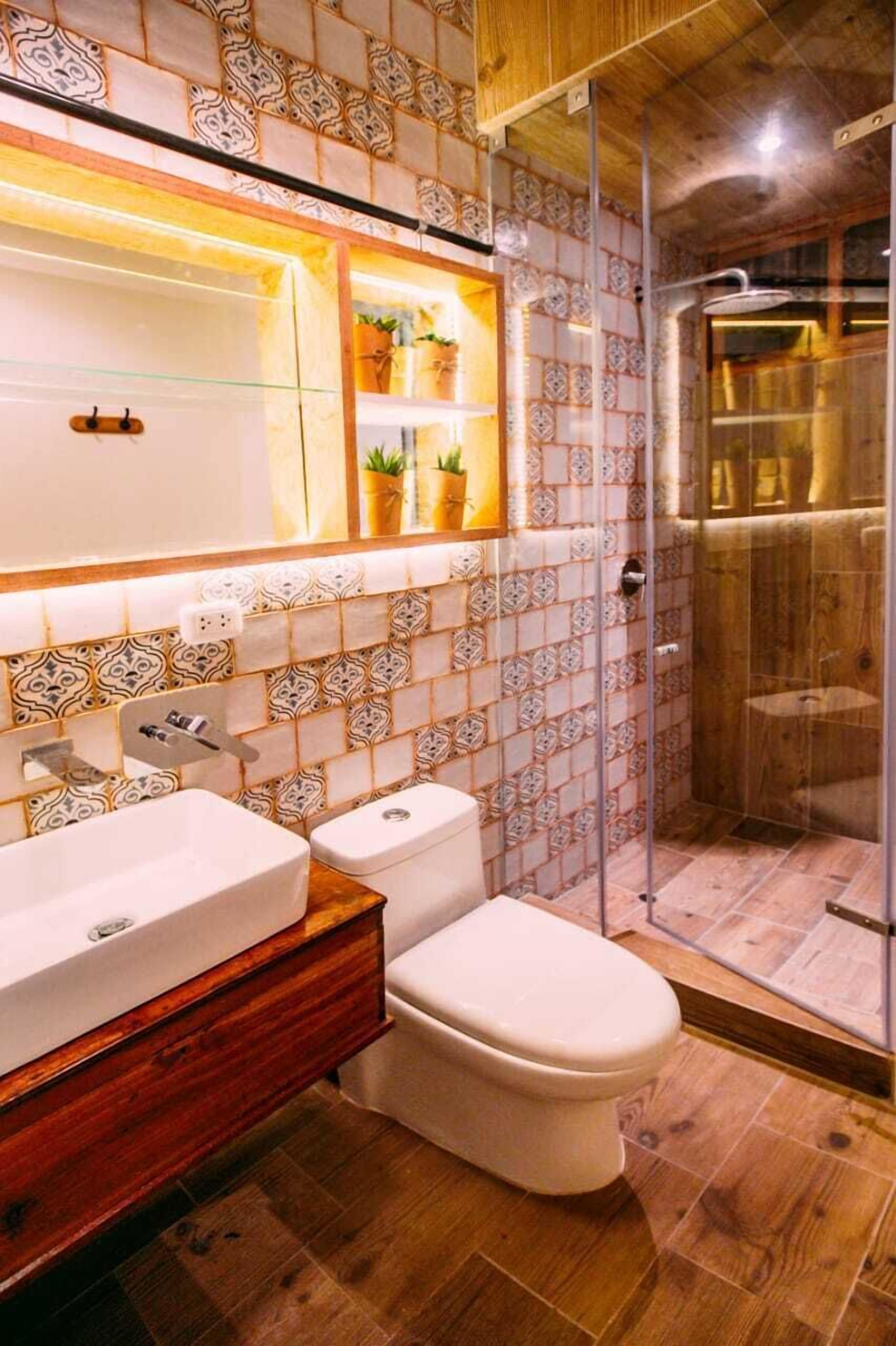 eco suite | bathroom | shower, rainfall showerhead, free toiletries, hair dryer