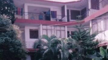 Bagian depan properti