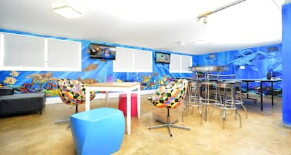 South Beach Rooms and Hostel
