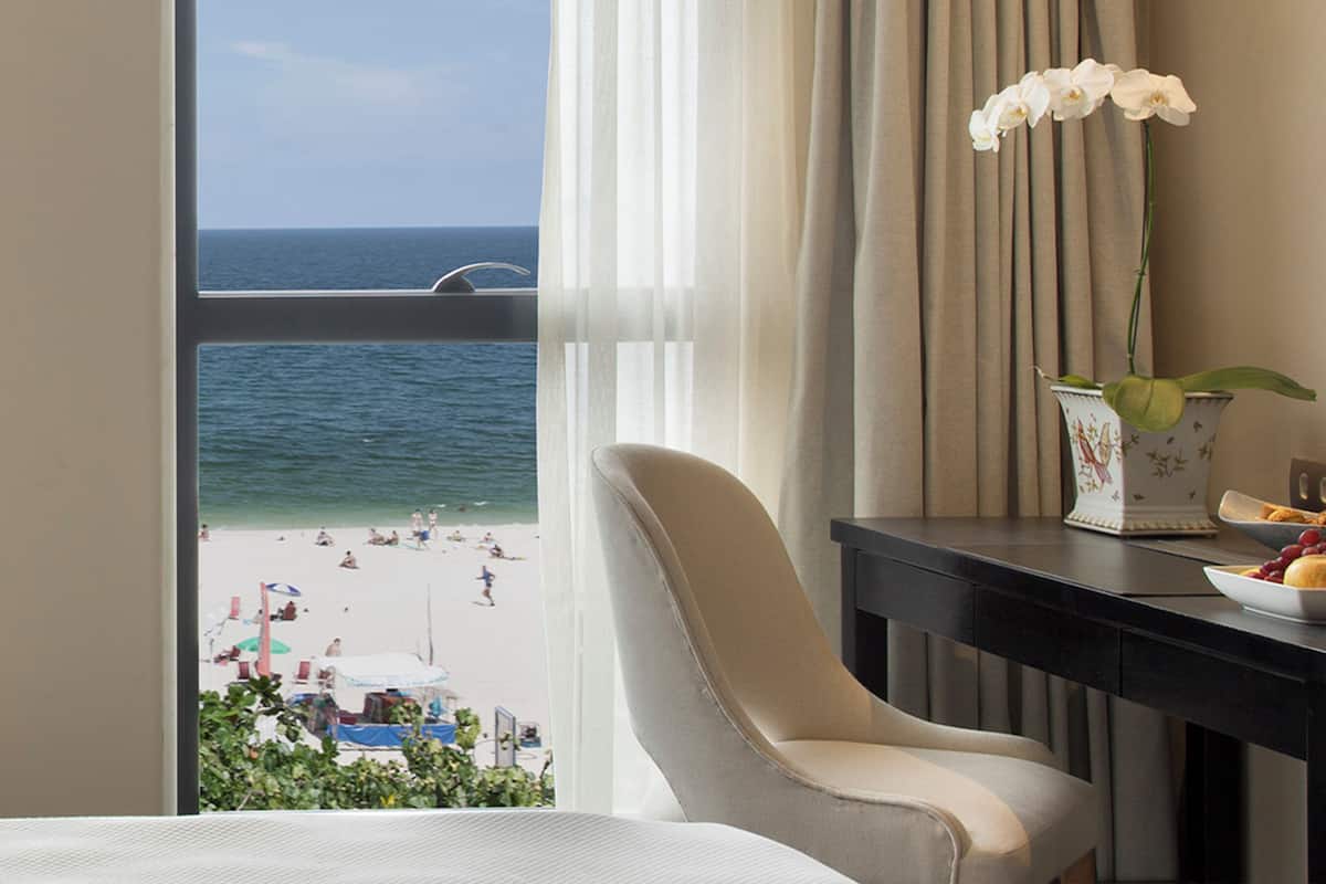 premium bedding, minibar, in-room safe, desk