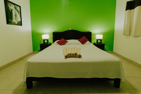 Individually furnished, desk, free cots/infant beds, rollaway beds