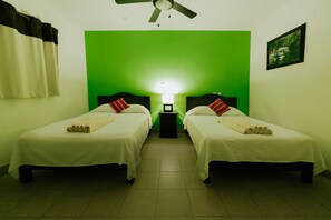 Double Room | Individually furnished, desk, free cribs/infant beds, rollaway beds - Chiapas Hotel Express San Fernando (San Fernando)