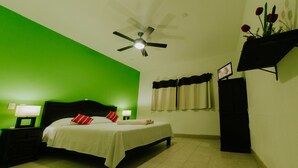 Desk, free cots/infant beds, rollaway beds, free WiFi - Chiapas Hotel Express San Fernando (San Fernando)