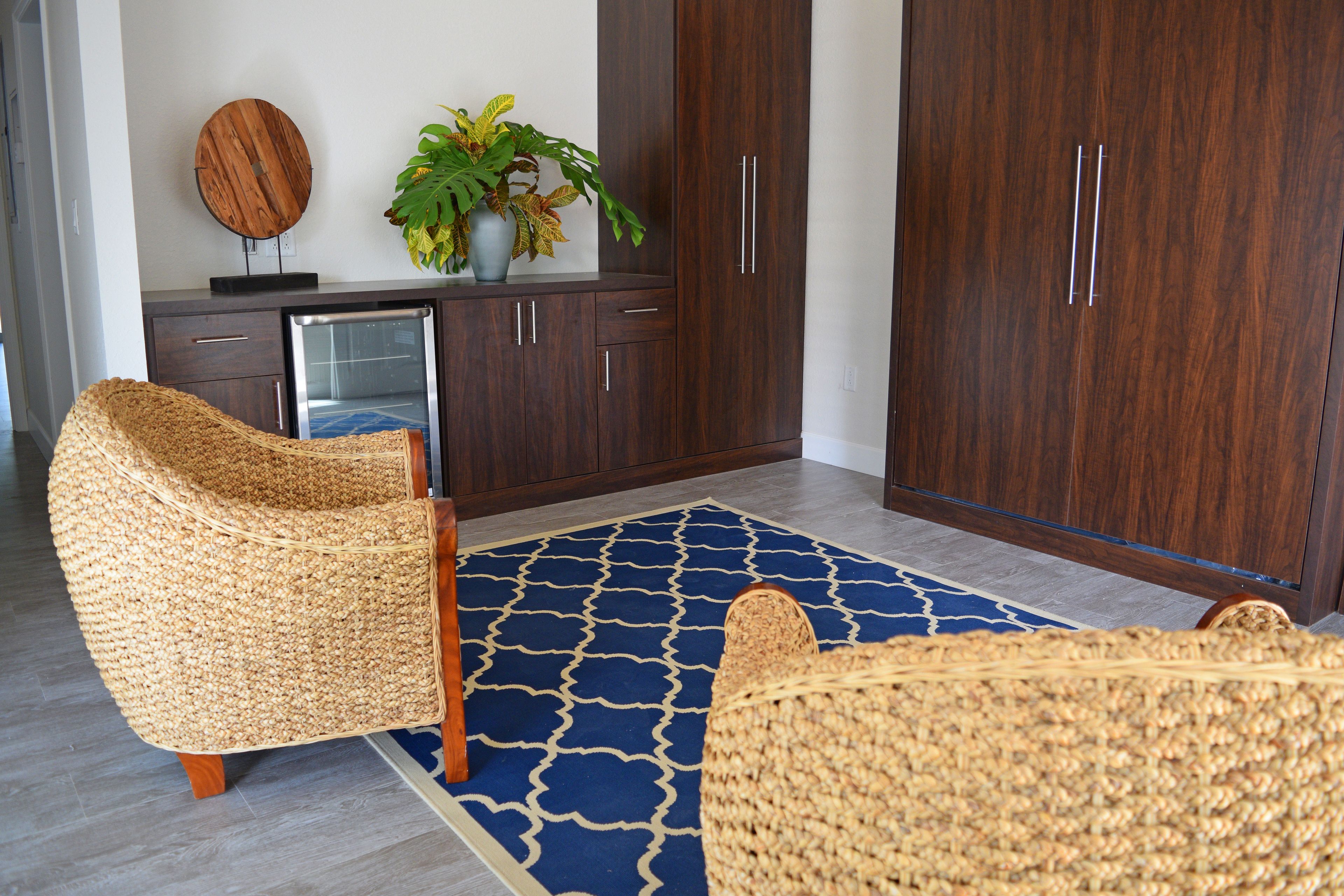 luxury suite, 1 bedroom, poolside | mini fridge