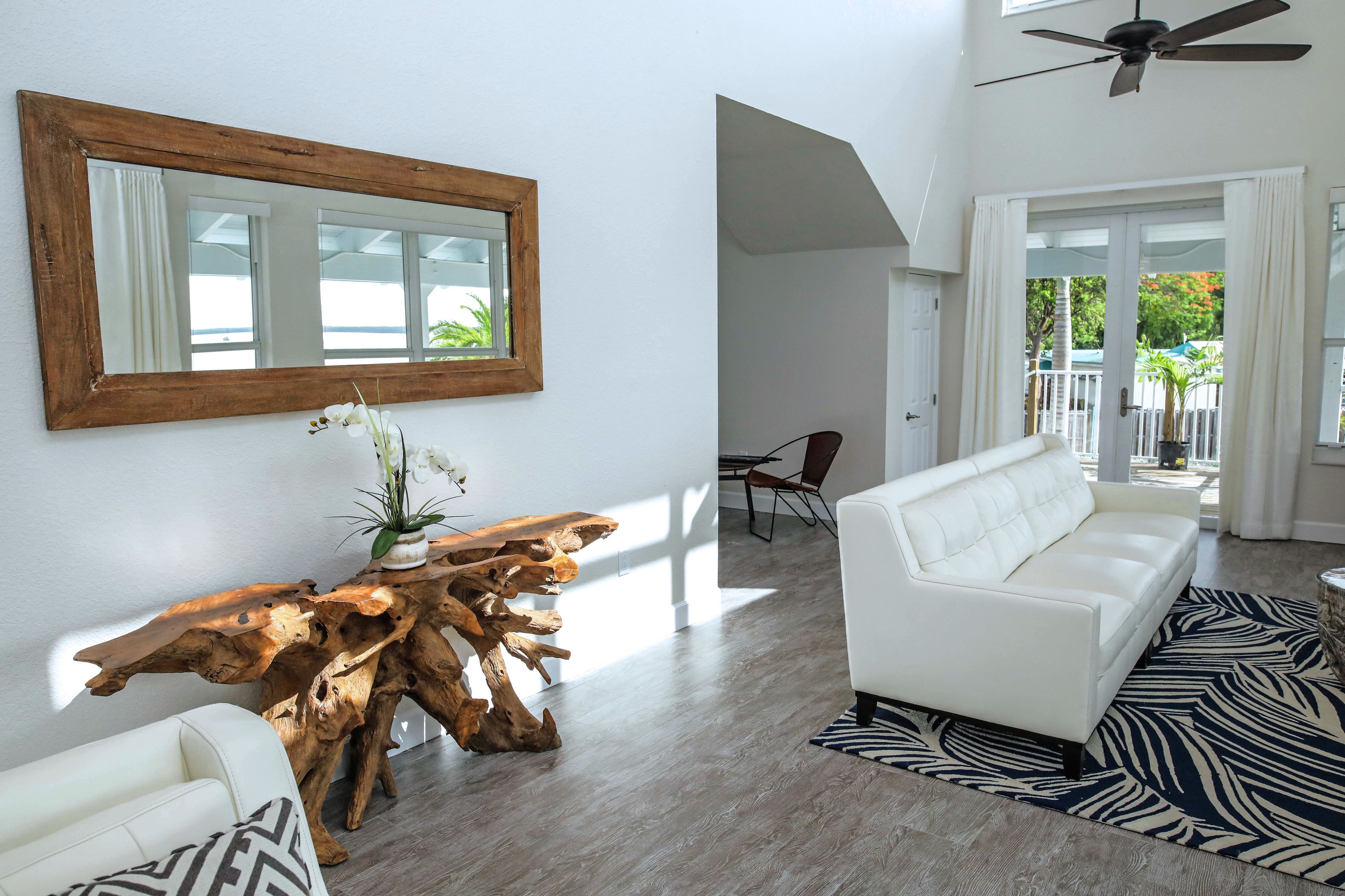 Luxury Villa, 5 Bedrooms, Private Pool, Bay View | Living area | Smart TV