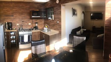 Appartement Familial, 2 chambres, vue ville, dans la tour | Restauration dans la chambre