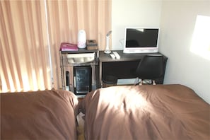 1 bedroom, in-room safe, desk, iron/ironing board