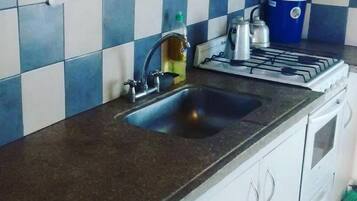 Peti sejuk, pembancuh kopi/teh