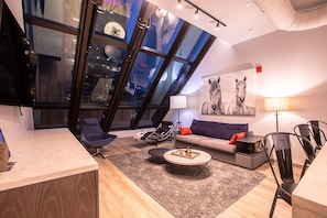 Penthouse, 1 Bedroom | Living area