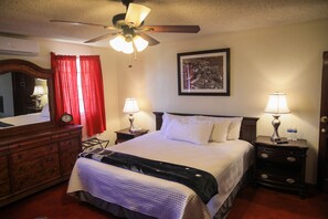 1 bedroom, individually decorated, individually furnished, desk - Playa Hermosa Inn at the beach (Ensenada)