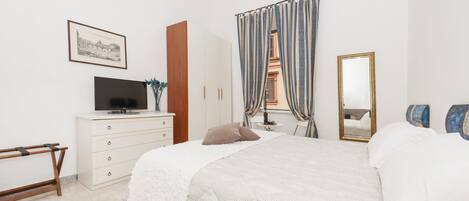 Comfort-Zimmer, eigenes Bad | Schreibtisch, kostenloses WLAN