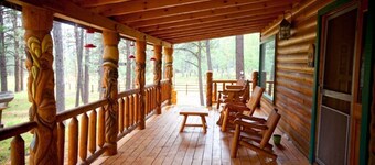 Sleepy Owl Lodge in Greer