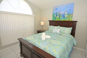 5 bedrooms, iron/ironing board, free WiFi, bed sheets