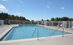 Pool - Comfortable & Spacious Pool Home With Spa in Highlands Reserve - Golf Course View (Davenport)