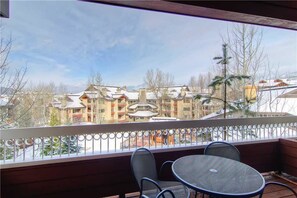 Condo, 1 King Bed with Sofa bed (2312 Timberline Lodge, Trappeur's Cro) | Balcony