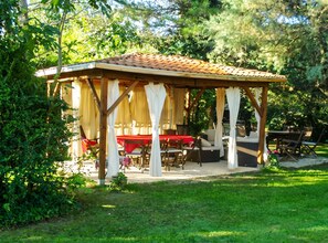 Terrace - Homerez - Provencal Villa with Pool in Barbentane (Barbentane)