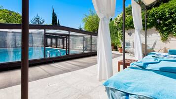 Vue sur piscine