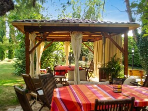 Terrace - Homerez - Provencal Villa with Pool in Barbentane (Barbentane)