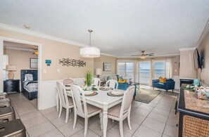 Dining - A11- Villas of Clearwater Beach, Gulf-front condo (Clearwater Beach)