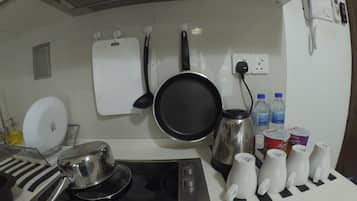 Refrigerador, utensilios de cocina