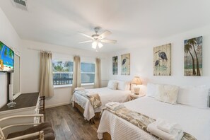 2 chambres, fer et planche à repasser, Wi-Fi gratuit, draps fournis
