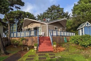 Exterior - Sea Star Spa – Hot Tub, Walk to Beach (Florence)