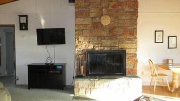 電視、Netflix、書籍、串流服務