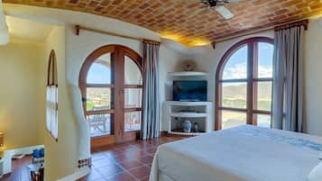 1 bedroom, in-room safe, iron/ironing board, WiFi