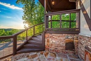 Property grounds - Incredible Mansion with Private Indoor Pool and Theater Room (Gatlinburg)