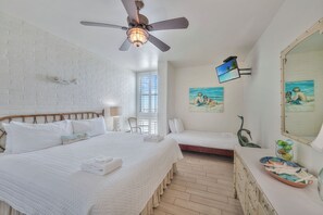 2 chambres, fer et planche à repasser, Wi-Fi gratuit, draps fournis