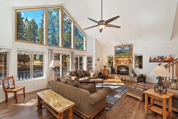Flat-screen TV, fireplace, Netflix, streaming services - Forest Hollow by Destination Big Bear : Close to Marinas! Hiking Trails! Shuffleboard! Foosball! (Big Bear Lake)