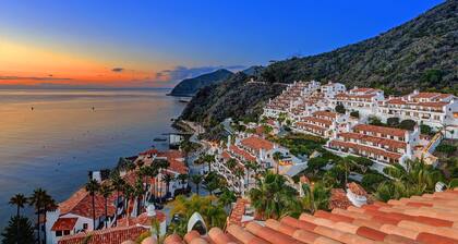 H412: Beautiful 2Bd Villa, 1462 SQ FT., Fireplace, Nice Ocean Views, Golf Cart