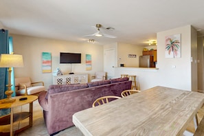 TV - Dog-friendly Condo with Pool & Free WiFi - Walk to the Beach (Corpus Christi)