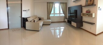 Cozy living Free WIFI 30 Mbps Unifi Airport & City