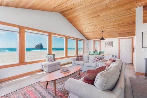The Westerly Oceanfront, beach access, Pets OK!