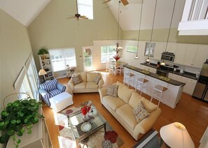 Unclassified image, 4 of 25, button