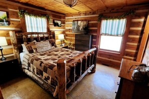 3 bedrooms, desk, iron/ironing board, travel crib
