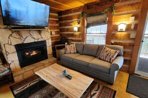 Smart TV, fireplace, stereo