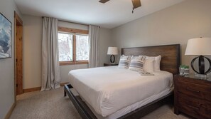 6 bedrooms, iron/ironing board, free WiFi, bed sheets